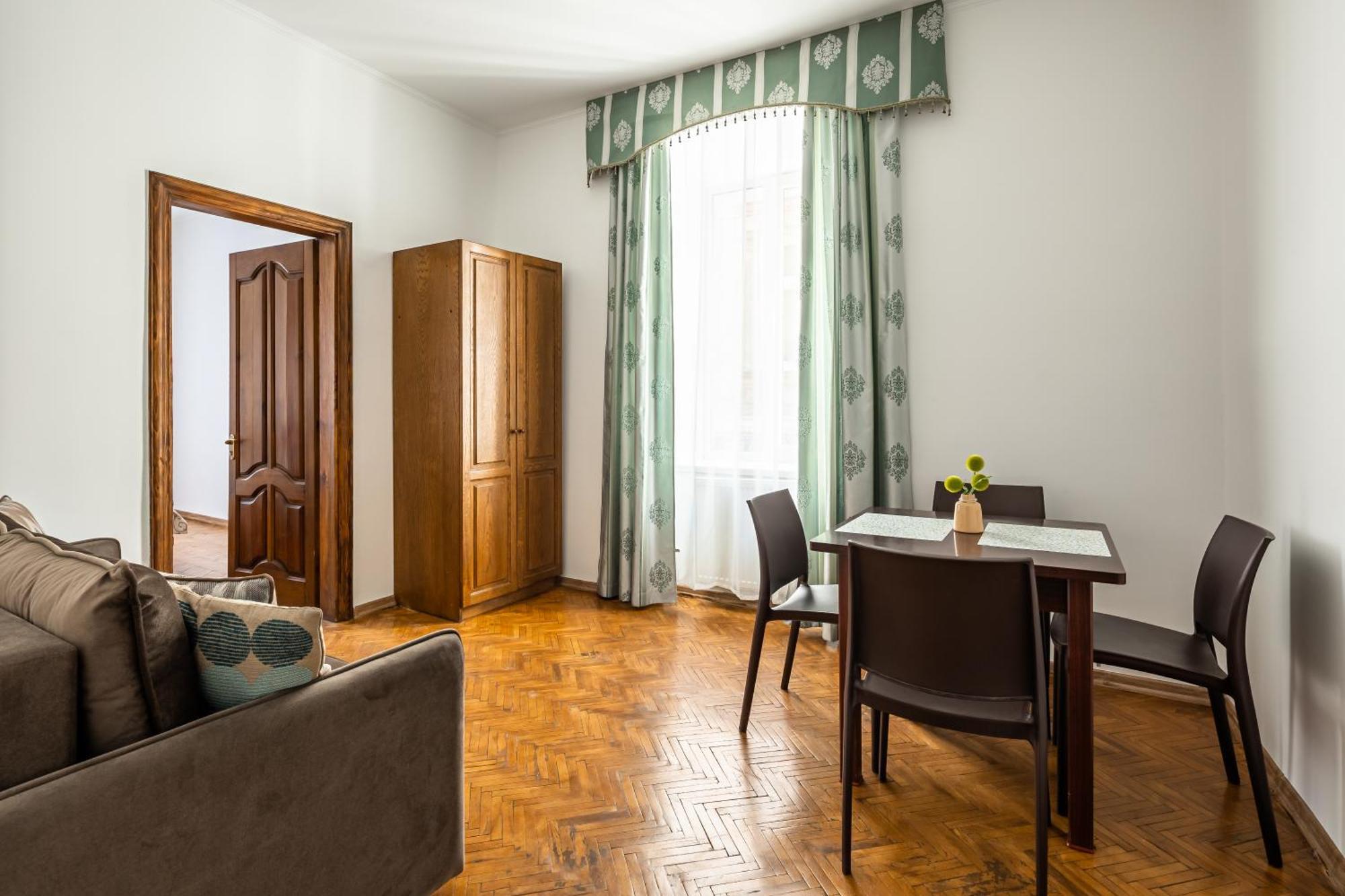 Next To Opera Apartment Lemberg Exterior foto